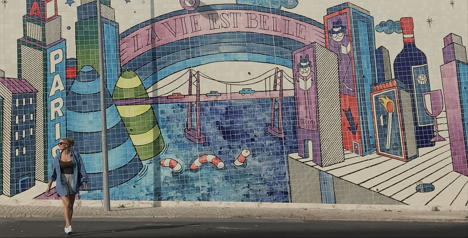 Fresque de street art à Lisbonne